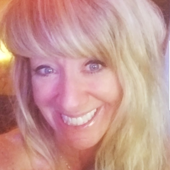 Meet your Posher, Cheree - Picture 1 of 1